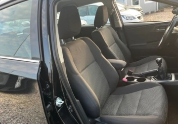 Toyota Auris I Hatchback 3d Facelifting 1.6 Valvematic 132KM 2013 Toyota Auris nawigacja, kamera cofania 1.6 Benzyna 132KM, zdjęcie 32