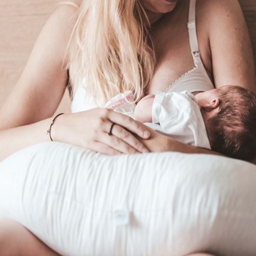 FASOLKA NOVA DUŻA ROGAL PODUSZKA DO KARMIENIA W24