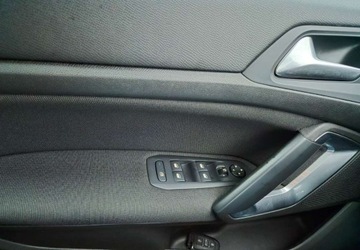 Peugeot 308 II SW Facelifting 1.2 PureTech 130KM 2019 Peugeot 308 Peugeot 308 II rok 2019 ZAREJESTROWANY, zdjęcie 12