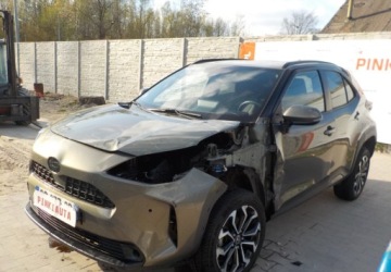 Toyota 2023 Toyota Yaris Cross 4X4 Okazja 1.5 Hybryda 92KM, zdjęcie 10