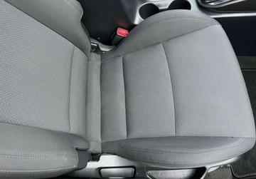 Kia Carens IV Minivan 1.7 VGT CRDI 136KM 2013 Kia Carens 1.7D 136KM 7Msc.Klimatr.Kamera2xPDC AluZima Ledy Grzane Fakt.Gw, zdjęcie 19