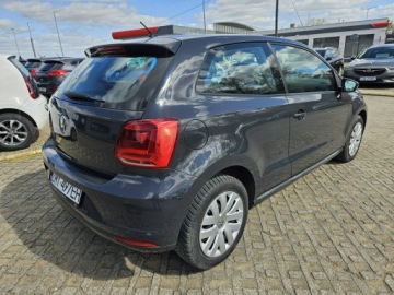 Volkswagen Polo V Hatchback 3d Facelifting 1.0 75KM 2014 Volkswagen Polo 1.0 Benzyna 75KM, zdjęcie 3