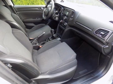 Renault Megane IV Hatchback 5d 1.2 Energy TCe 100KM 2017 RENAULT MEGANE IV 1,2 16V 101 KM LED, zdjęcie 11