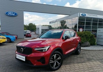Volvo XC40 2023 Volvo XC 40 2.0 B3 MILD HYBRID Automat PlusDark SalonPL SerwisASO FV23 Gwa, zdjęcie 2