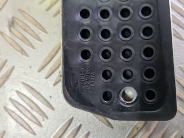 VRSTVA  HLINÍK NA PEDÁLY MONDEO MK4 AUTOMAT