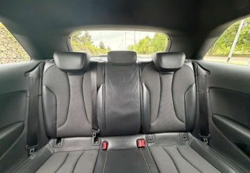 Audi A3 8V Hatchback 3d 2.0 TDI 150KM 2013 Audi A3 3-drzwiowe Audi A3 3-drzwiowe 2.0 TDI S tronic S line Sportpaket, zdjęcie 27