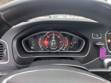 Volvo V40 II Hatchback Facelifting 2.0 D3 150KM 2018 Volvo V40 2.0 d3150 KM, zdjęcie 13