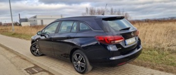 Opel Astra K Sports Tourer 1.6 CDTI 136KM 2018 Opel Astra 1.6 CDTI LED Tempomat Asys. Linii Klima 1.6 Diesel 136KM, zdjęcie 1