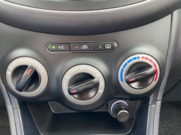 Hyundai i10 I Hatchback Facelifting 1.1 SOHC 69KM 2012 Hyundai i10 KLIMATYZACJA RADIOODTWARZACZ ALUFELGI SERWISOWANY GWARANCJA 1.1, zdjęcie 9
