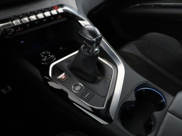 Peugeot 3008 II Crossover Facelifting  1.5 BlueHDi 130KM 2021 Peugeot 3008 GT Panorama Navi Kamera cofania, zdjęcie 31