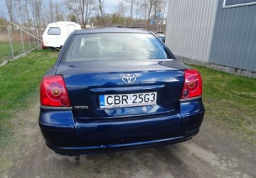 Toyota Avensis II Sedan 1.8 VVT-i 129KM 2004 Toyota Avensis 1.8ben,klima,zarejestrowana 1.8 Benzyna 129KM, zdjęcie 6