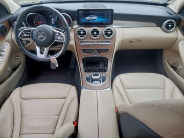 Mercedes Klasa C W205 2020 Mercedes-Benz Klasa C 300 4Matic 2020 2.0 Benzyna 255KM, zdjęcie 8
