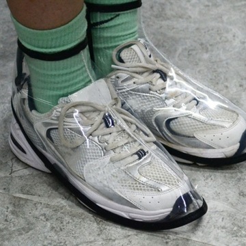 КРАСКА ДЛЯ ВОЛОС, накидка из флизелина для обуви КРЫШКА ПАРИКМАХЕРСКАЯ