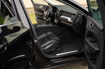 Volvo XC60 II Crossover D3 150KM 2018 127Tkm__ PIĘKNIE UTRZYMANY, zdjęcie 27