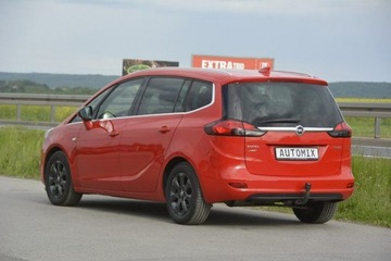 Opel Zafira C Tourer Facelifting 1.4 Turbo 140KM 2017 Opel Zafira 1.4Turbo automat doinwestowany 7 osobo, zdjęcie 3