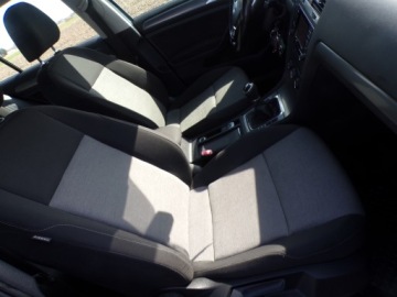 Volkswagen Golf VII Hatchback 3d 1.6 TDI-CR DPF 105KM 2013 VOLKSWAGEN GOLF VII 1.6 TDI Z NIEMIEC ZAREJESTROWANY, zdjęcie 10