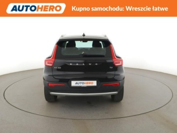 Volvo XC40 Crossover 2.0 T4 190KM 2018 Volvo XC 40 2.0T4 Automat Momentum Nawigacja, zdjęcie 5