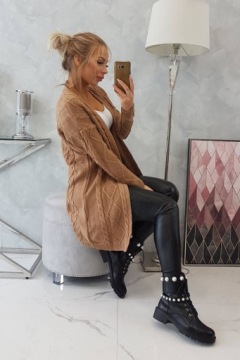 Свитер-кардиган с декоративным переплетением