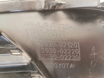 Kratka zderzaka przedniego TOYOTA Auris II lift prawa 820.