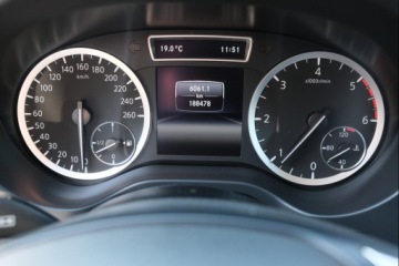 Infiniti Q30 1.5D 109KM 2016 Infiniti Q30 1.5 DCi nawigacja climatronic zarejestrowany PL, zdjęcie 19