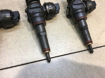 НАСОС ИНЖЕКТОР GOLF IV 1.9 TDI ATD 038130073AJ