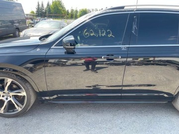 VOLVO XC90 II MOMENTUM DRZWI LEWY PRZÓD 717