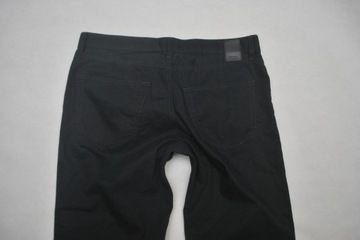 z Modne Spodnie jeans Hugo Boss 36/30 USA