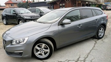 Volvo V60 I Kombi Facelifting 2.0 D2 DRIVE-E 120KM 2015 Volvo V60 2.0D 120PS OPŁACONY Bezwypadkowy Serwis, zdjęcie 3