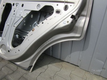 CADILLAC SRX I 2004 DVEŘE PRAVÉ ZADNÍ