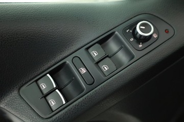 Volkswagen Tiguan I SUV Facelifting 2.0 TDI CR DPF BlueMotion 140KM 2014 VW Tiguan 2.0 TDI, Salon Polska, Serwis ASO, 4X4, zdjęcie 17