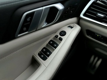 BMW X5 G05 SUV 3.0 30d 286KM 2022 BMW X5 BMW X5 30d, INDIVIDUAL, 286KM, M-Sport, Sha, zdjęcie 19