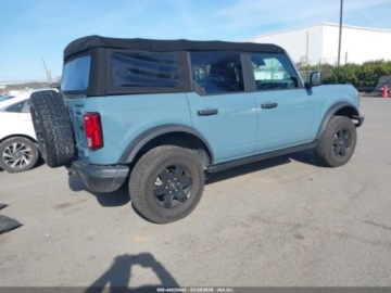 Ford Bronco V 2022 Ford Bronco Black Diamond, 2022r., 4x4, 2.3L 2.3 Benzyna 275KM, zdjęcie 2
