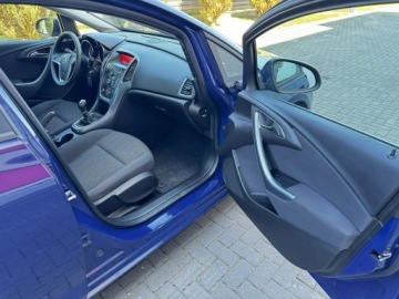 Opel Astra J Hatchback 5d Facelifting 1.4 87KM 2013 Opel Astra Niski przebieg, oryginał lakier, zdjęcie 15