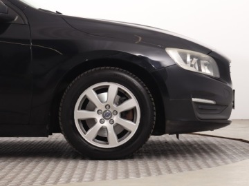 Volvo S60 II Sedan Facelifting 2.0 D3 136KM 2014 Volvo S60 D3, Automat, Navi, Klima, Klimatronic, zdjęcie 12