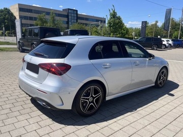 Mercedes Klasa A W177/V177 Hatchback Facelifting 1.3 200 163KM 2025 MERCEDES-BENZ A Klasa 200 AMG Line 1.3 (163KM) 2025, zdjęcie 3