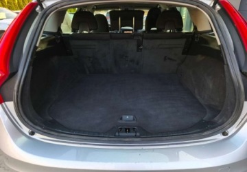 Volvo V60 I Kombi Facelifting 2.0 D2 DRIVE-E 120KM 2018 Volvo V60 Volvo V60 D2 Drive-E Momentum 2.0 Diesel 120KM, zdjęcie 8