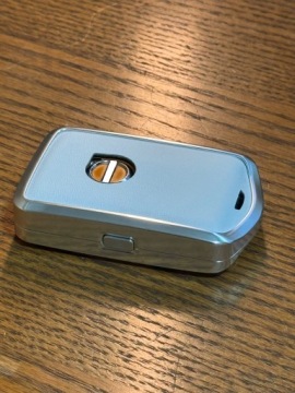 Брелок для ключей VOLVO S60 S90 V60 V90 XC40 XC60 XC90 C40 C30 alu белый