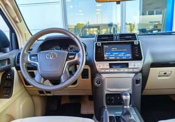 Toyota Land Cruiser VI MPV Faceliting 2.8 D-4D 177KM 2017 Toyota Land Cruiser Toyota Land Cruiser LC 2.8 D-4D Prado 2.8 Diesel 177KM, zdjęcie 5