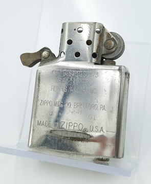 Старая бензиновая зажигалка Zippo, коллекция 2001 г.