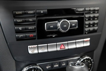 Mercedes Klasa C W204 Coupe AMG 6.2 C 63 AMG 457KM 2013 Mercedes C 63 AMG Tylko 7600 km przebiegu!, zdjęcie 34