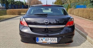 Opel Astra H Hatchback 5d 1.4 TWINPORT ecoFLEX 90KM 2005 Opel Astra Opel Astra 1.4 Edition Plus 1.4 Benzyna 90KM, zdjęcie 7