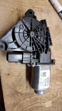 DODGE CHARGER 2021 MOTOREK ZVEDAČ OKNO DVEŘE