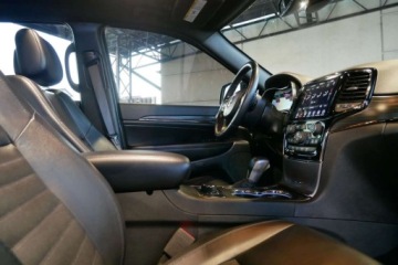 Jeep Grand Cherokee IV 2020 Jeep Grand Cherokee Limited 5.7 352KM V8 Panorama 4x4 Skory Navi MenuPL LE, zdjęcie 27