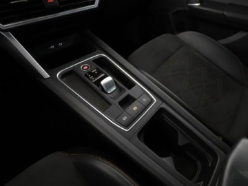 Seat Leon IV Hatchback Plug-In 1.4 e-HYBRID 204KM 2021 Seat Leon FR PHEV automat alcantara virtual navi, zdjęcie 29