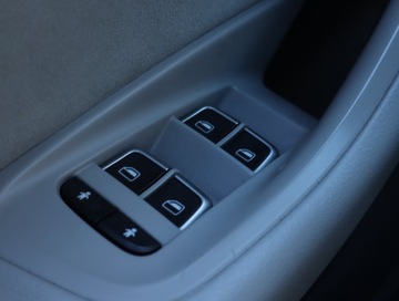 Audi A6 C7 Avant Facelifting 2.0 TDI ultra 190KM 2015 Audi A6 2.0 TDI, 187 KM, Automat, Skóra, Navi, zdjęcie 19