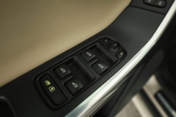 Volvo XC60 I SUV Facelifting 2.0 D4 DRIVE-E 190KM 2016 Volvo XC60 D4, Salon Polska, 187 KM, Automat, zdjęcie 20