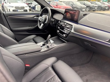 BMW Seria 5 G30-G31 Limuzyna Facelifting 2.0 518d 150KM 2023 BMW 518 BMW 518d 150 KM NISKI PRZEBIEG !!! M-Pakie, zdjęcie 10