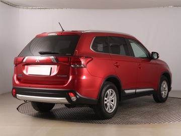 Mitsubishi Outlander III SUV Facelifting 2015 2.0 MIVEC 150KM 2015 Mitsubishi Outlander 2.0, Salon Polska, zdjęcie 4