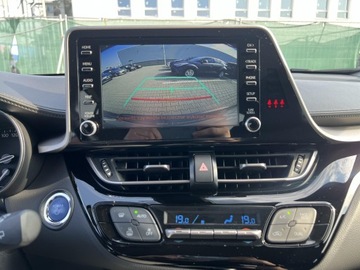 Toyota C-HR I Crossover Facelifting 1.8 Hybrid 122KM 2023 Toyota C-HR 1.8 Hybrid GPF Comfort, zdjęcie 18