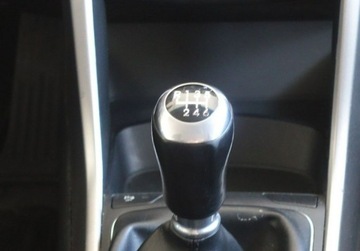 Hyundai i30 II Hatchback 5d 1.6 GDI 135KM 2015 Hyundai i30 1.6B 135KM Grzana kierownica i, zdjęcie 24